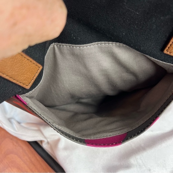 FOSSIL Women's Leah Large Tote Variety Colors (used only once) - Picture 2 of 11